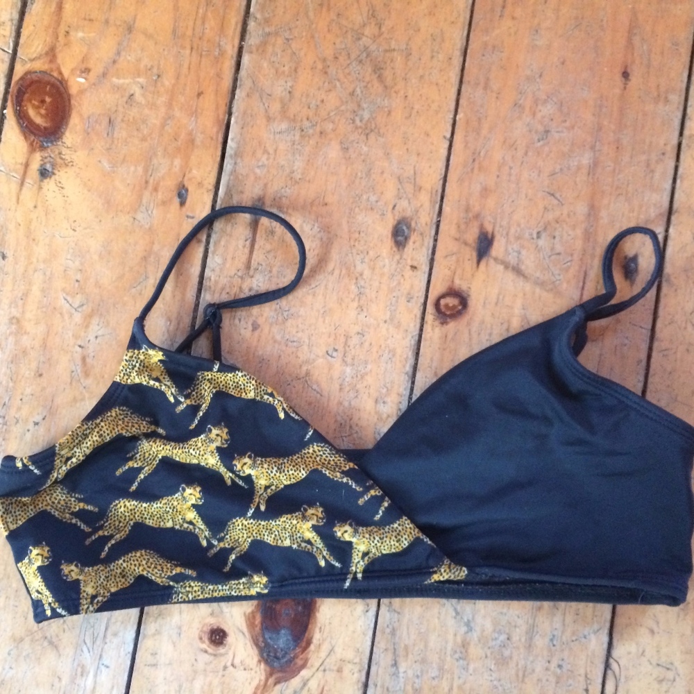 Leopard pattern bathing suit top